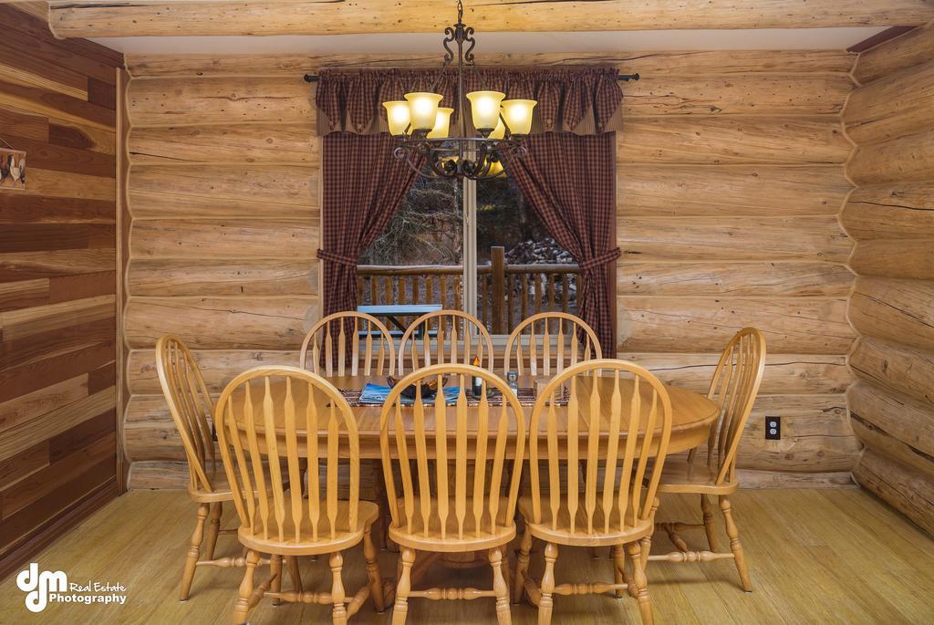 بالمر Alaska Knotty Pine B&B المظهر الخارجي الصورة